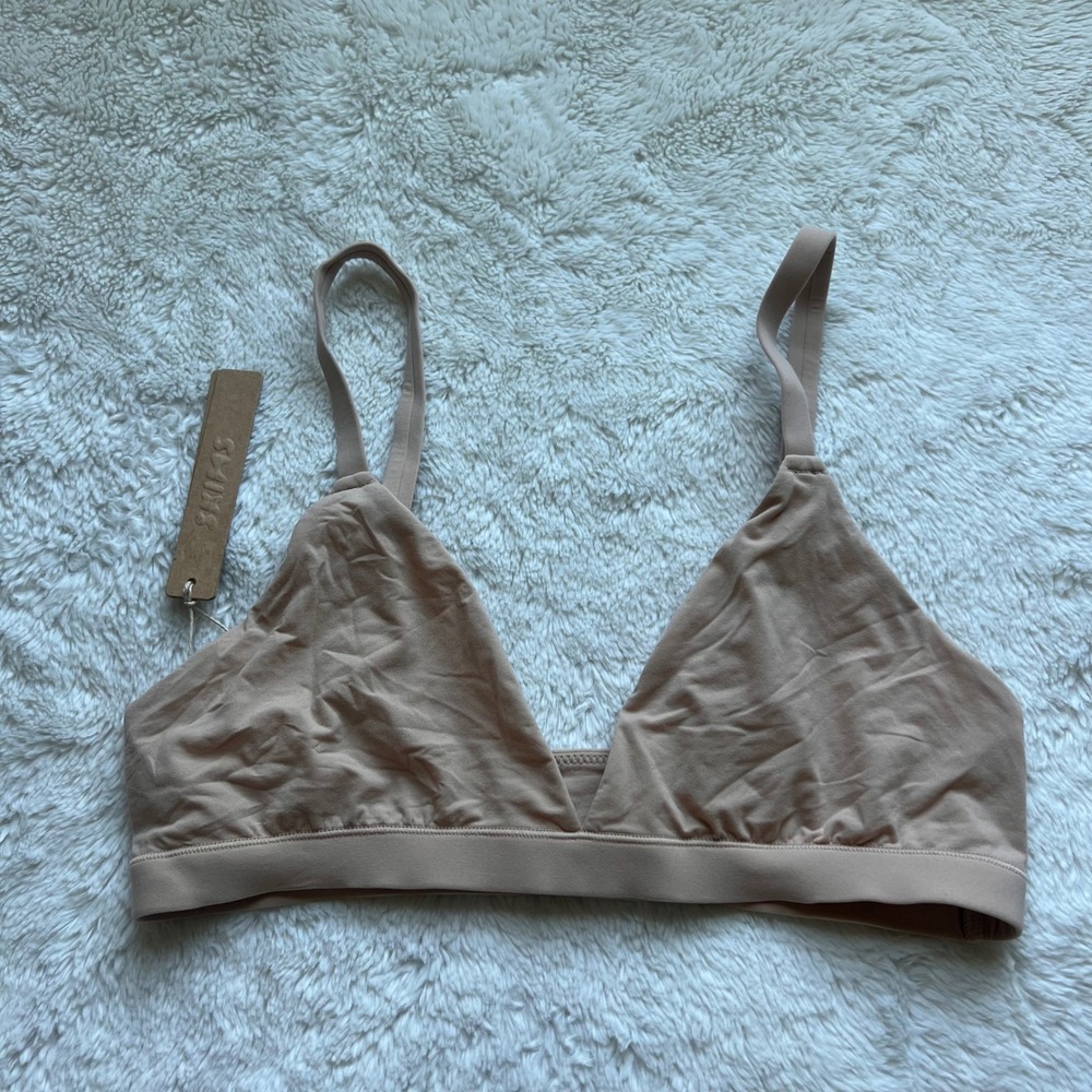 SKIMS Fits Everybody Triangle Bralette Clay BR-TRI-9200 Size Medium NWT